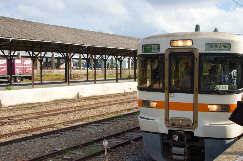 美濃赤坂駅にて